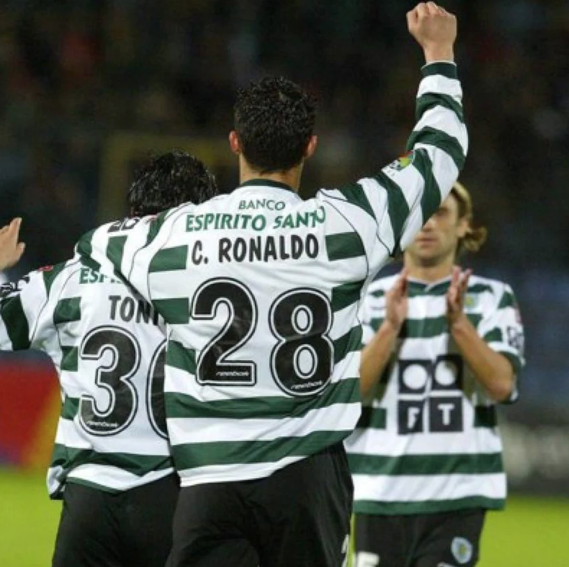 Sporting Lisbon 2001/03 Ronaldo OG home Jersey